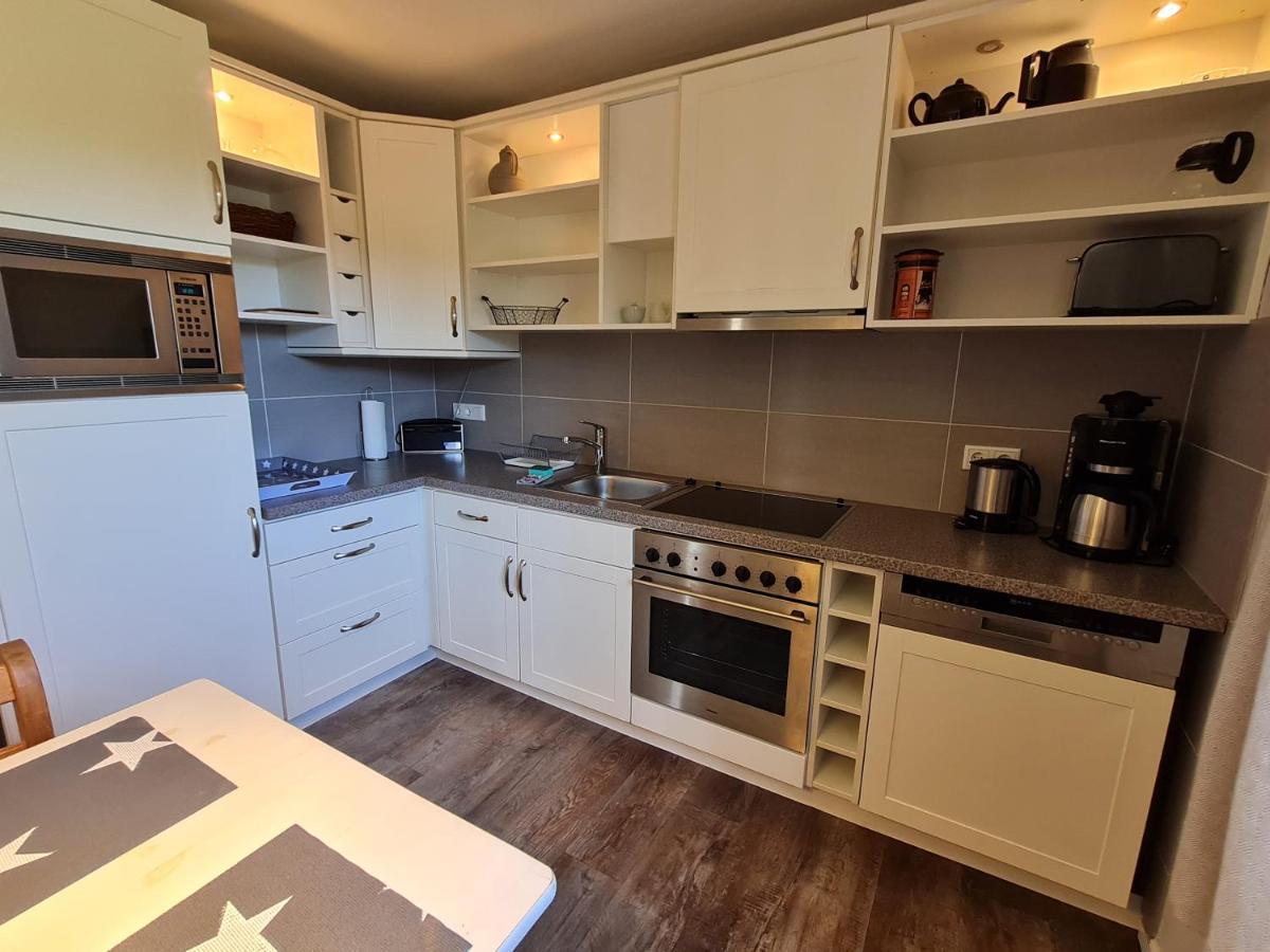 Ferienhaus Ellen, Eg Whg Utersum Екстериор снимка