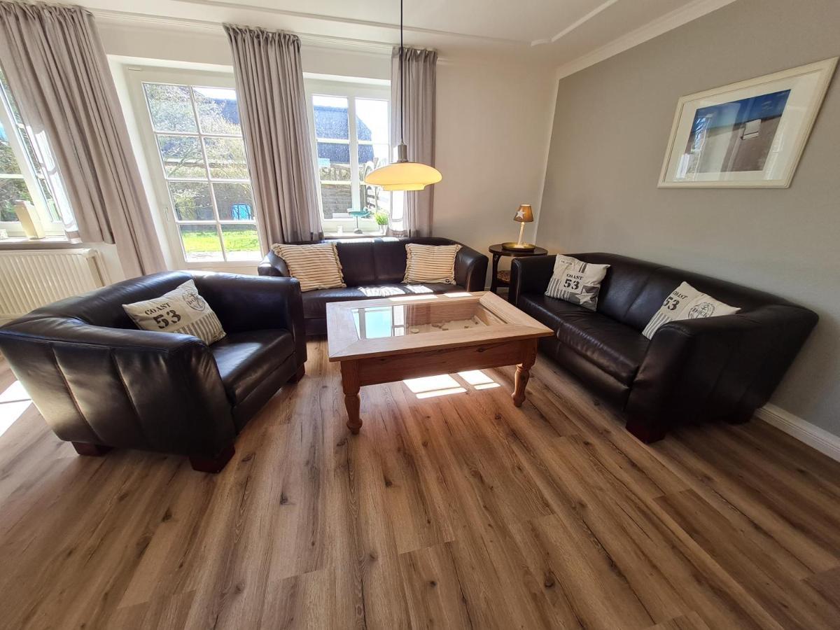 Ferienhaus Ellen, Eg Whg Utersum Екстериор снимка